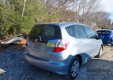 2011 Honda Fit z USA, uszkodzony, nr VIN JHMGE8H37BC023871